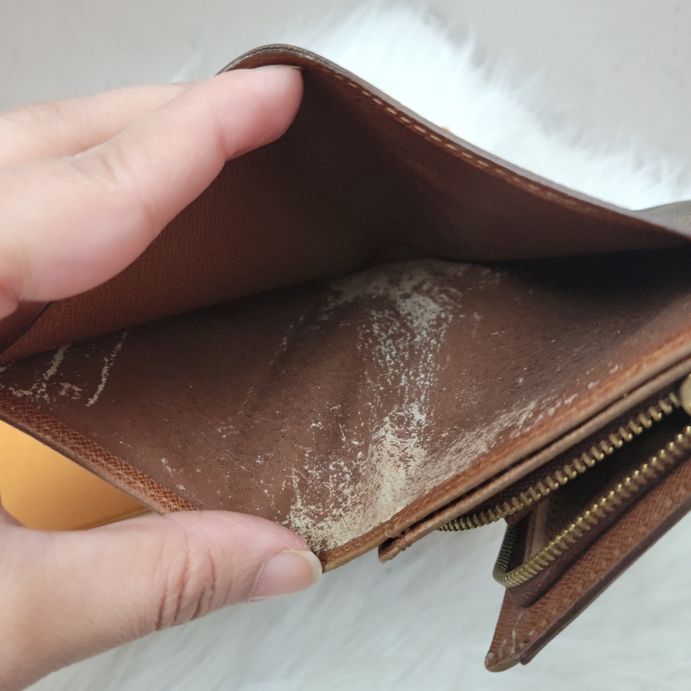100% Authentic Louis Vuitton Monogram wallet - Picture 6 of 11